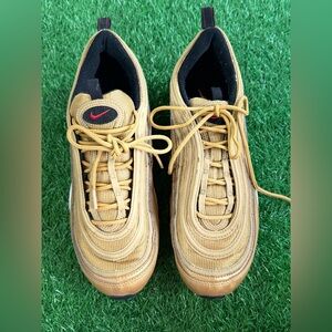 Nike‎ Air Max 97
Metallic Gold (2017/2018) Size 10